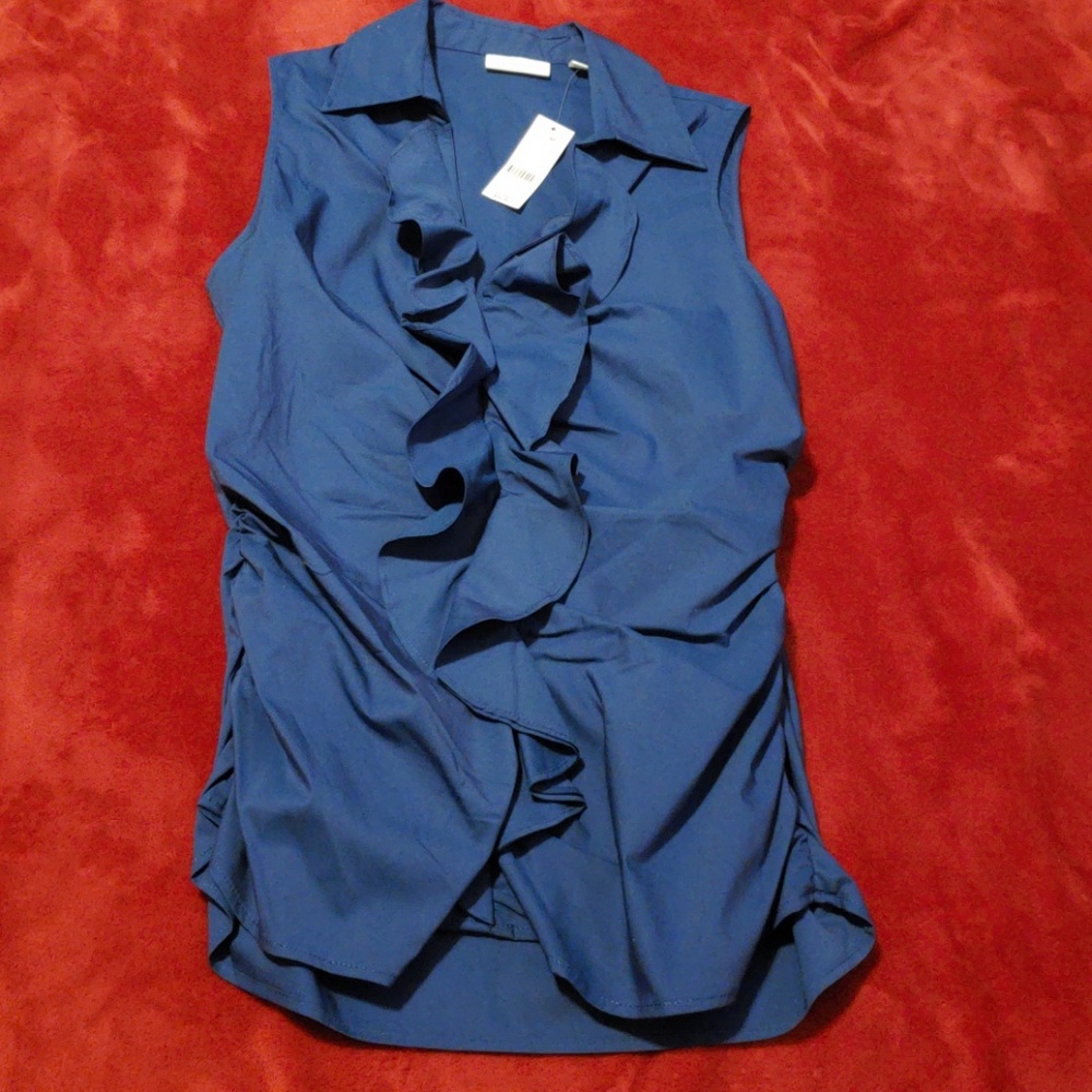 Sleeveless blouse